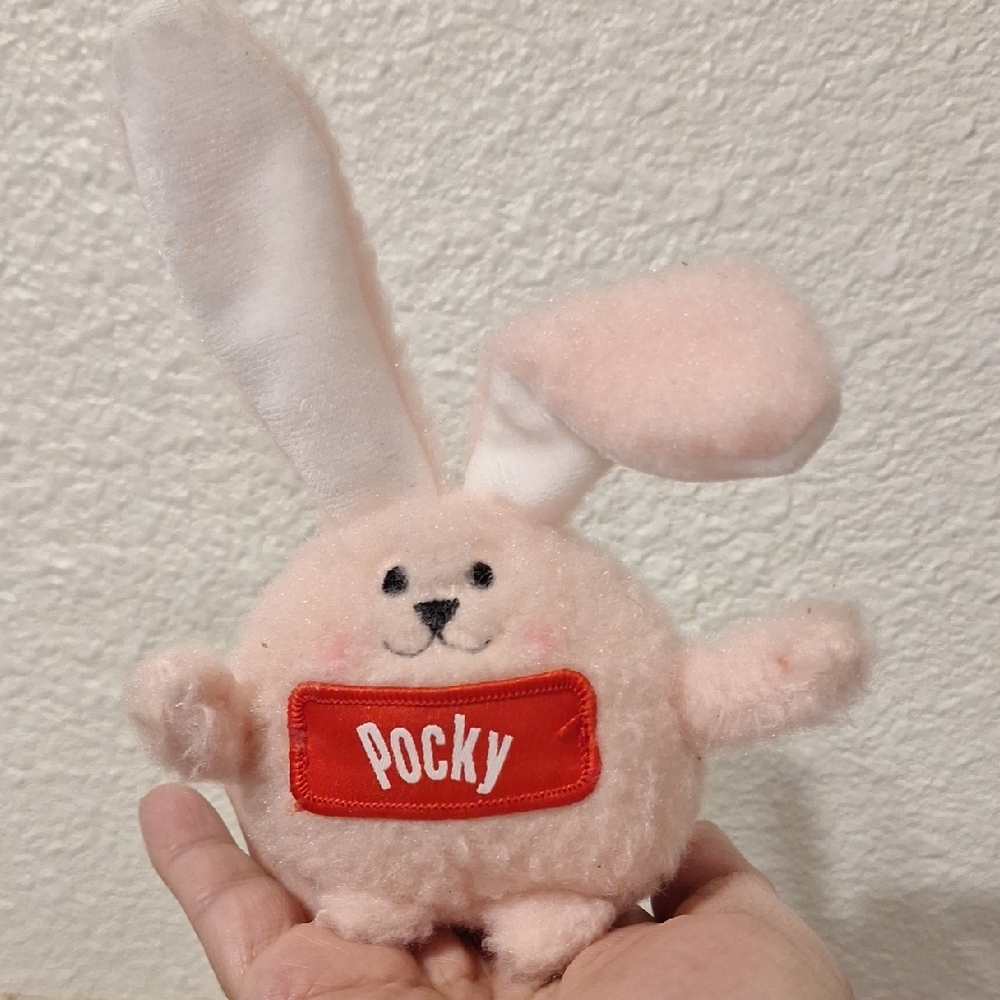 Limited‎ Edition Spring Box Strawberry Cream Pockys Bunny - Picture 3 of 8
